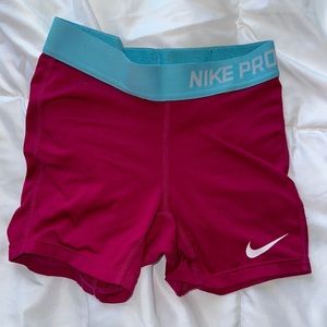 M Nike pros